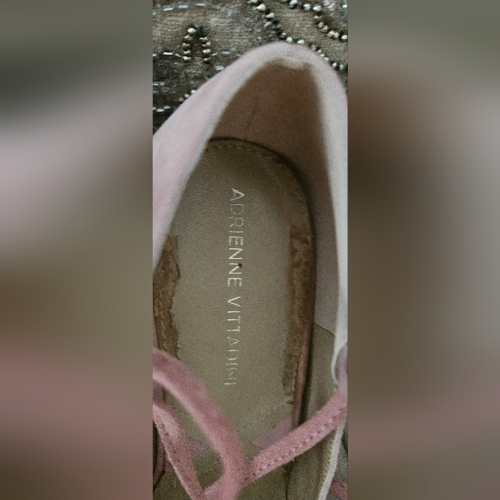 πAdrienne Vittadini Pink Suede Ballet Style Wedge Heels Size 8.5π - Picture 4 of 6